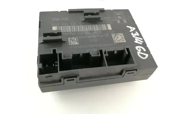 Audi A3 S3 8V Door control unit/module 5Q0959595E