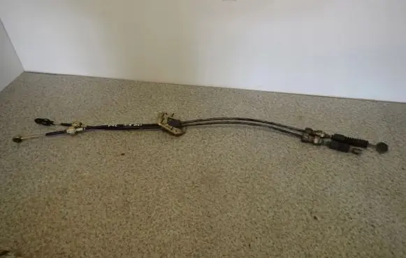Nissan Primera Gear shift cable linkage
