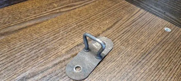 Iveco Daily 4th gen Loading door lock loop/hook striker 3804663