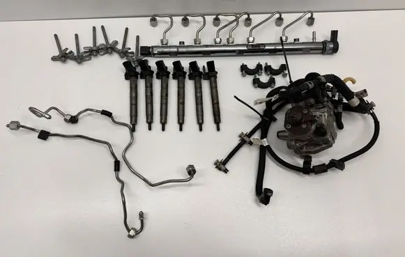 BMW 6 F12 F13 Fuel injection system set 7823401 14837811 03092015