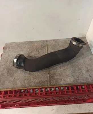 Audi A8 S8 D3 4E Intercooler hose/pipe 4E0145737K