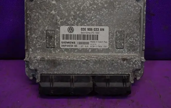 Skoda Fabia Mk1 (6Y) Engine control unit/module ECU 