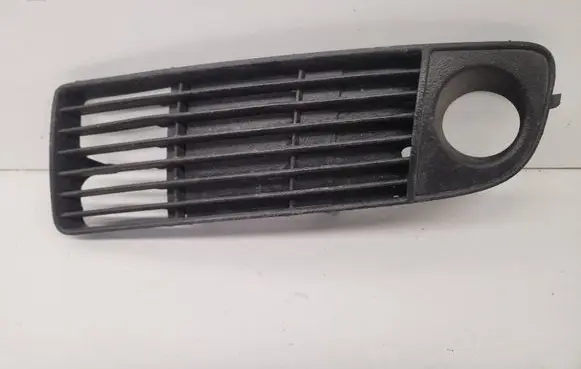 Audi A6 S6 C5 4B Front bumper lower grill 4B0807681J
