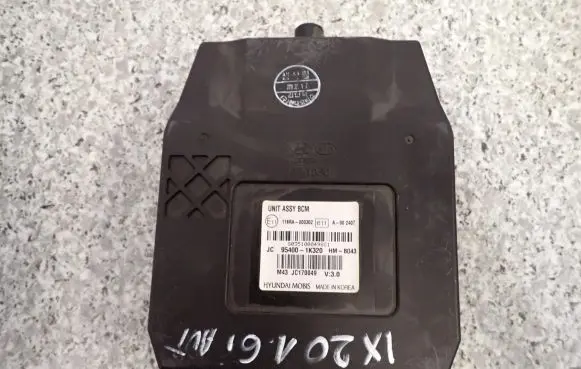 Hyundai ix20 Speedometer (instrument cluster) 95400-1K320