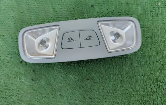 Audi Q3 F3 Headlining lighting console trim 8V0947111B