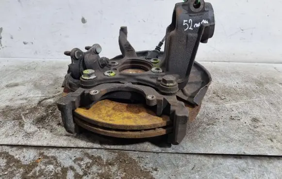 Skoda Octavia Mk2 (1Z) Front wheel hub spindle knuckle 1K05N