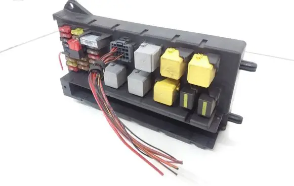 Mercedes-Benz Sprinter W906 Fuse module A9065454301 A0025421419 A0025422619