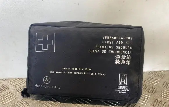 Mercedes-Benz E W212 First aid kit 
