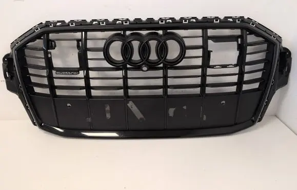 Audi Q7 4M Front grill 4M0853651AJ 4M0853651AH