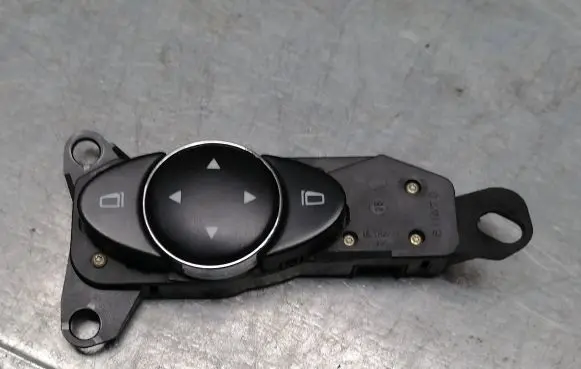 Mercedes-Benz E W211 Other switches/knobs/shifts 2118208310