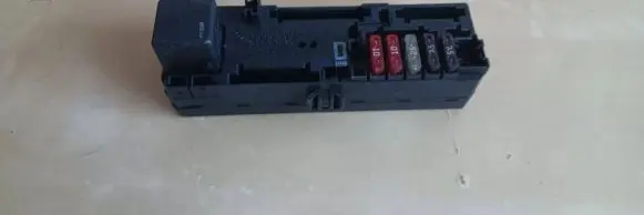 Mercedes-Benz E W210 Fuse box set A0005400372 05376120