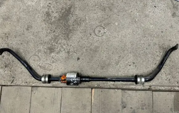 BMW 7 F01 F02 F03 F04 Front anti-roll bar/sway bar 6778089 852400006063