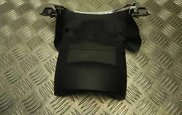Steering wheel column trim