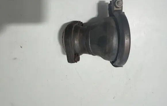 Mercedes-Benz CLS C218 X218 Muffler pipe connector clamp A2761405913