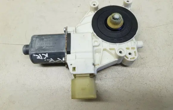 Ford S-MAX Front door window regulator motor 0130822287