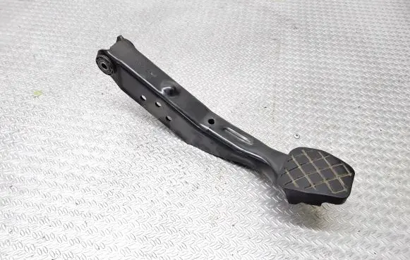 Volkswagen Polo IV 9N3 Brake pedal