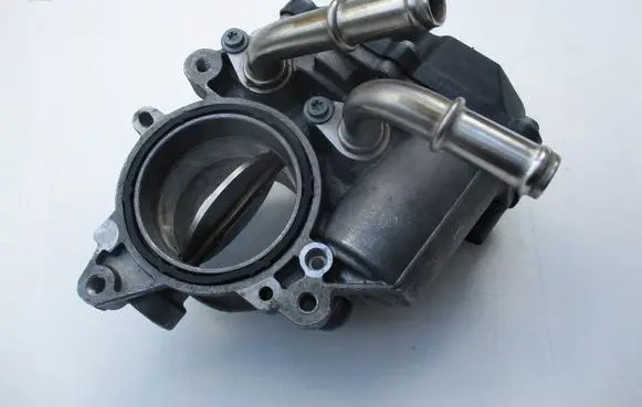 Audi A3 S3 A3 Sportback 8P Throttle body valve 04L128063M