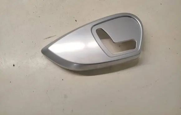 Mercedes-Benz R W251 Front door seat control surround trim 313206
