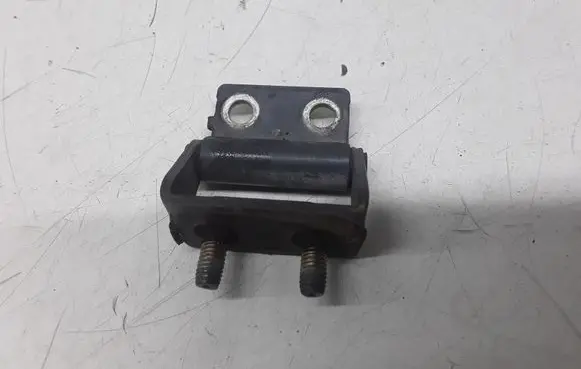 Mitsubishi Grandis Tailgate/trunk/boot hinge