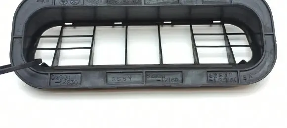 Lexus LS 430 Quarter panel pressure vent 6293112230
