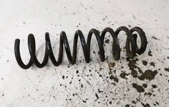 Mercedes-Benz E W211 Front coil spring
