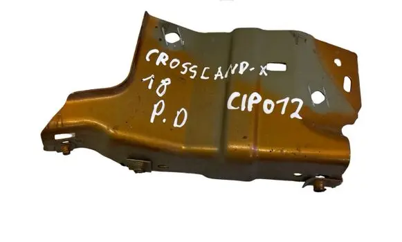 Opel Crossland X Fender mounting bracket 39018600 336259853
