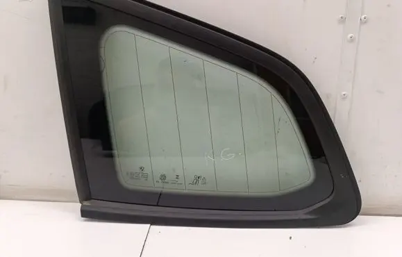 BMW iX1 Rear side window 43R00048