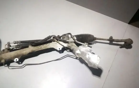 BMW 1 E81 E87 Steering rack 6777461