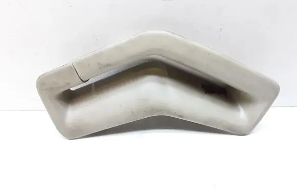 Volvo V70 Seat belt trim 