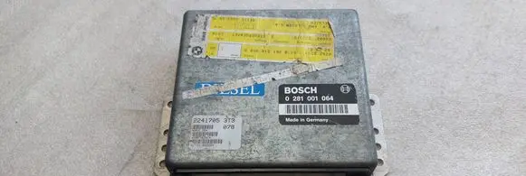 BMW 5 E34 Engine control unit/module 0281001064
