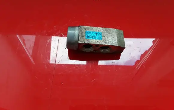 Hyundai Trajet Air conditioning (A/C) expansion valve F108BBWAA03 52155390