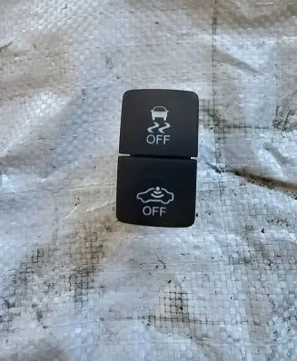 Honda CR-V ESP (stability program) switch M50786