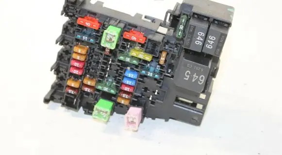 Audi A3 S3 8V Fuse module 5Q0937615C