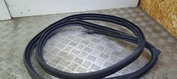 Mercedes-Benz CLS C218 AMG Rear door rubber seal (on body) A2187301978