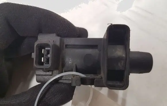 Opel Antara Turbo solenoid valve 25183170