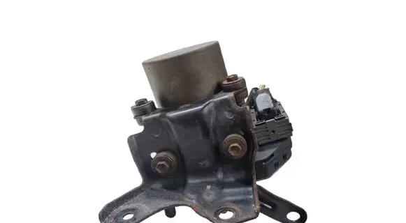 Toyota Urban Cruiser (XP110) ABS Pump 01M070456NA