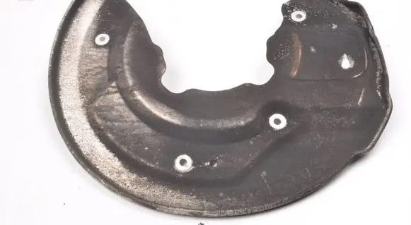 Volvo XC90 Front brake disc dust cover plate 31445102