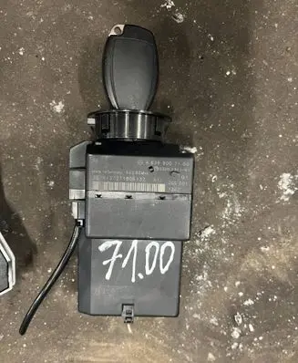 Mercedes-Benz Vito Viano W639 Ignition lock A6399007100