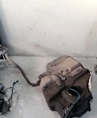 Volkswagen Touran II Fuel tank 