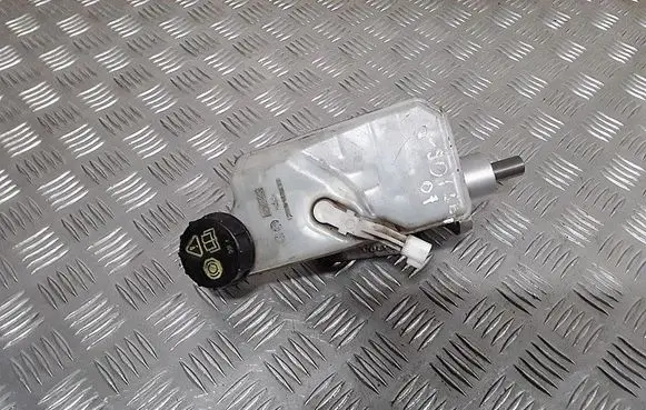 Volvo V50 Master brake cylinder 03350886551 03350886561