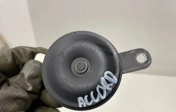 Honda Accord Horn signal