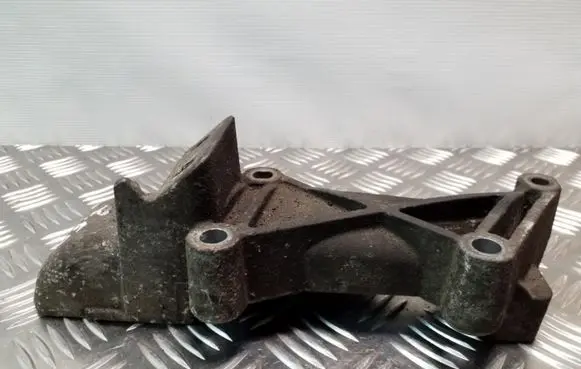 Opel Movano A Engine mounting bracket 8200549480