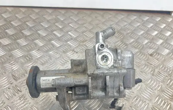 BMW 5 F10 F11 Power steering pump 679866503 5001389 07E12