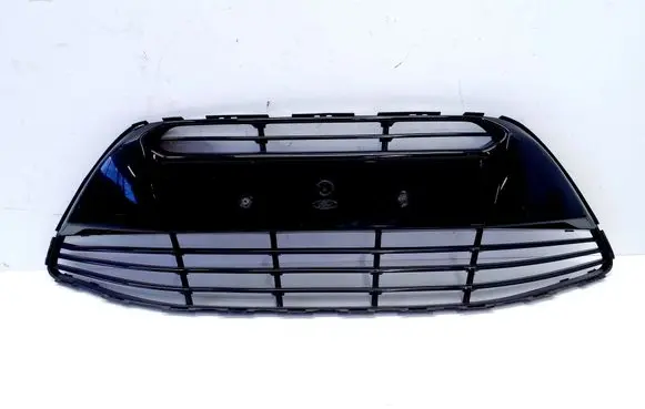 Ford C-MAX II Front grill AM5117K945D AM5117K945G