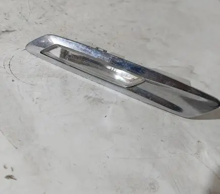 BMW 5 F10 F11 Front fender indicator light 7154168
