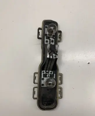 Nissan Primera Tail light bulb cover holder 89025242