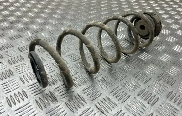 Audi A4 S4 B8 8K Rear coil spring