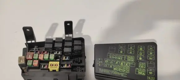 Mitsubishi Space Star Fuse box set 98601 98600