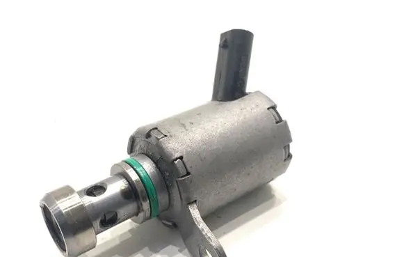Jaguar E-Pace Oil level sensor G4D32D350AB