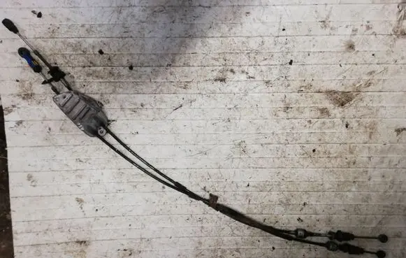 Toyota Auris 150 Gear shift cable linkage NOCODE